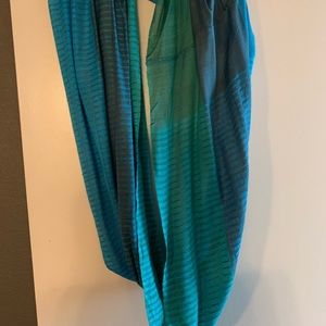 Infinity scarf